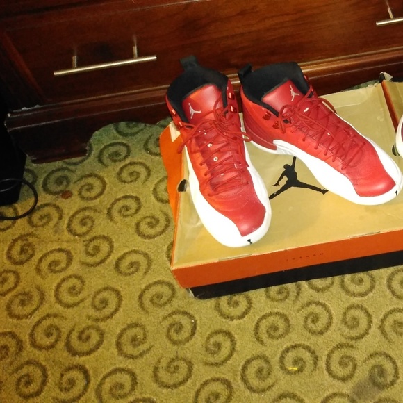 Red and white 12s - Picture 2 of 2